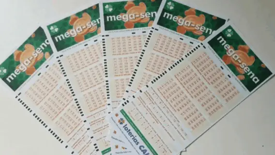 Que horas sai o sorteio do resultado da Mega-Sena 2955 hoje