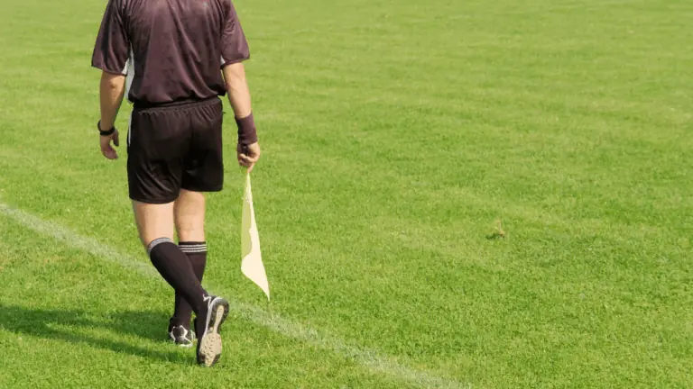 Quem vai apitar Corinthians e Cruzeiro domingo e escalação