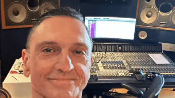 Quem são ex-esposas de Paulo Miklos do Titãs