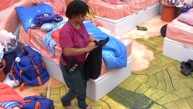 BBB 26: Milena se revolta com decisão, suja cama de Cowboy e se arrepende