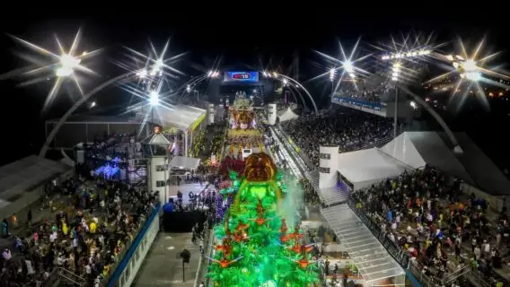 Que horas vai ser a apuração das escolas de samba de SP hoje ao vivo