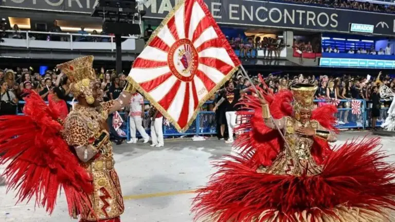 Confira onde vai passar o desfile das campeãs e a ordem das escolas de samba do Rio
