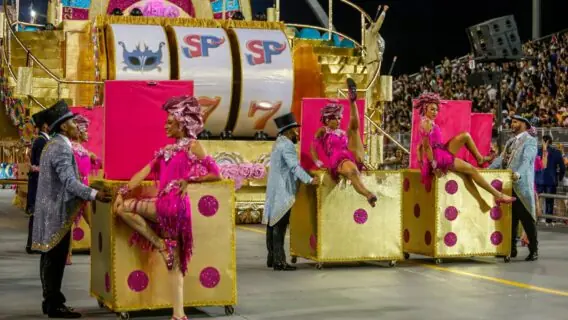 Escolas de samba Rosas de Ouro e Águia de Ouro são rebaixadas; veja classificação geral