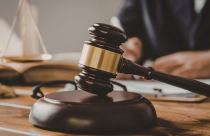 Marido trai mulher, pede R$ 100 mil de indenização e recebe invertida de juiz