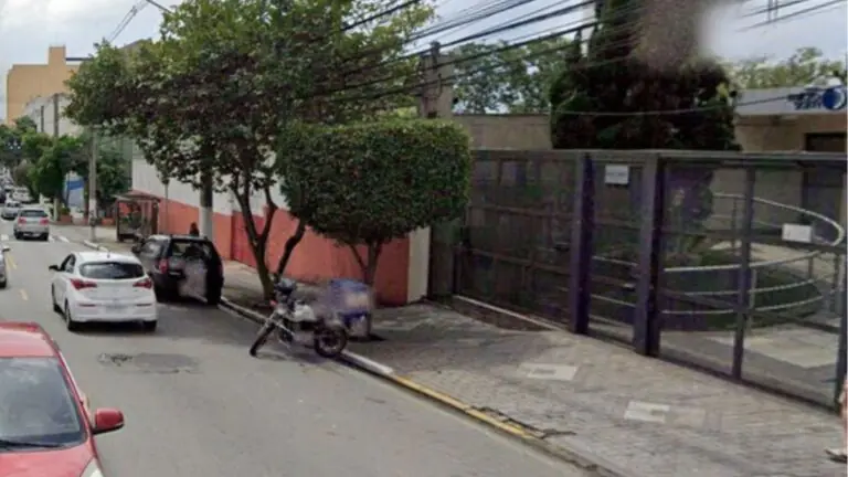 A rua de São Paulo onde um carro ‘some’ toda semana