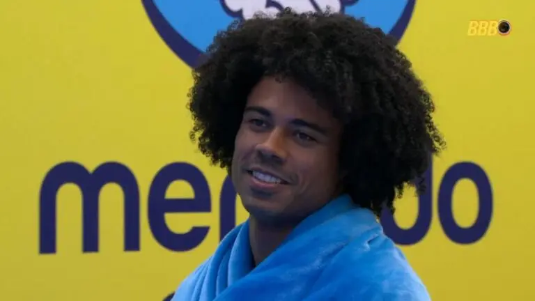 Confira que horas Breno volta do quarto secreto hoje