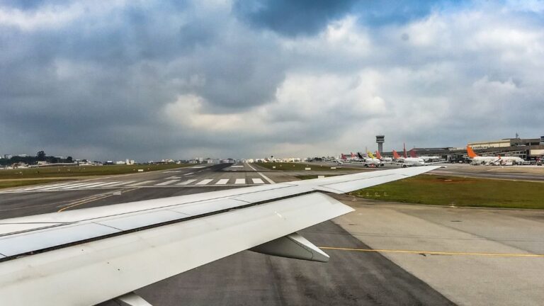 Pane paralisa Aeroporto de Congonhas e causa efeito cascata em voos nesta quinta