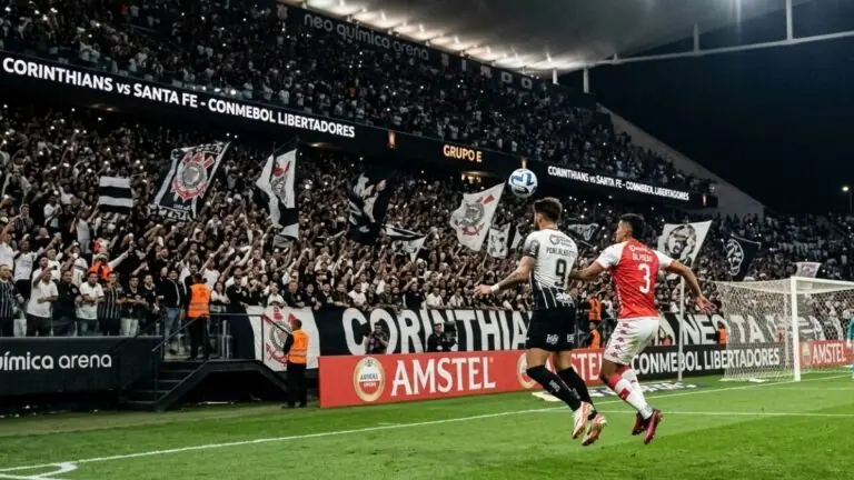 Onde vai passar o jogo do Corinthians x Santa Fé e escalações AO VIVO hoje