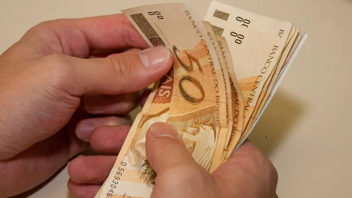 Primeira parcela do décimo terceiro salário do INSS