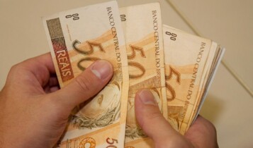 dinheiro da primeira parcela do 13º do INSS