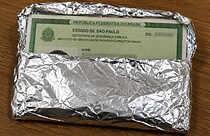 Embrulhar RG e cartões em papel alumínio pode evitar golpe?