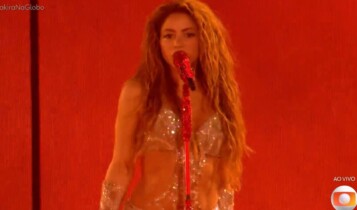 Shakira usa playback