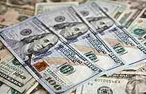 Dólar hoje fecha semana em alta, apesar de queda para R$ 5,17 Pexels