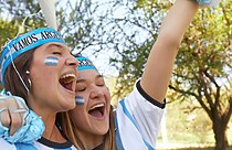 Argentina elimina o Egito em jogo maluco e avança com gol de Messi torcida argentina comemora seleção do egito eliminada pela argentina