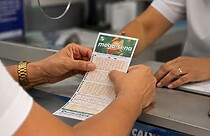 Mega-Sena concurso 3030 faz sorteio hoje
