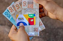 Dois estados já estão garantindo extra de R$ 300 para beneficiários do Bolsa Família Créditos: Marcello Casal Jr./Agência Brasil
