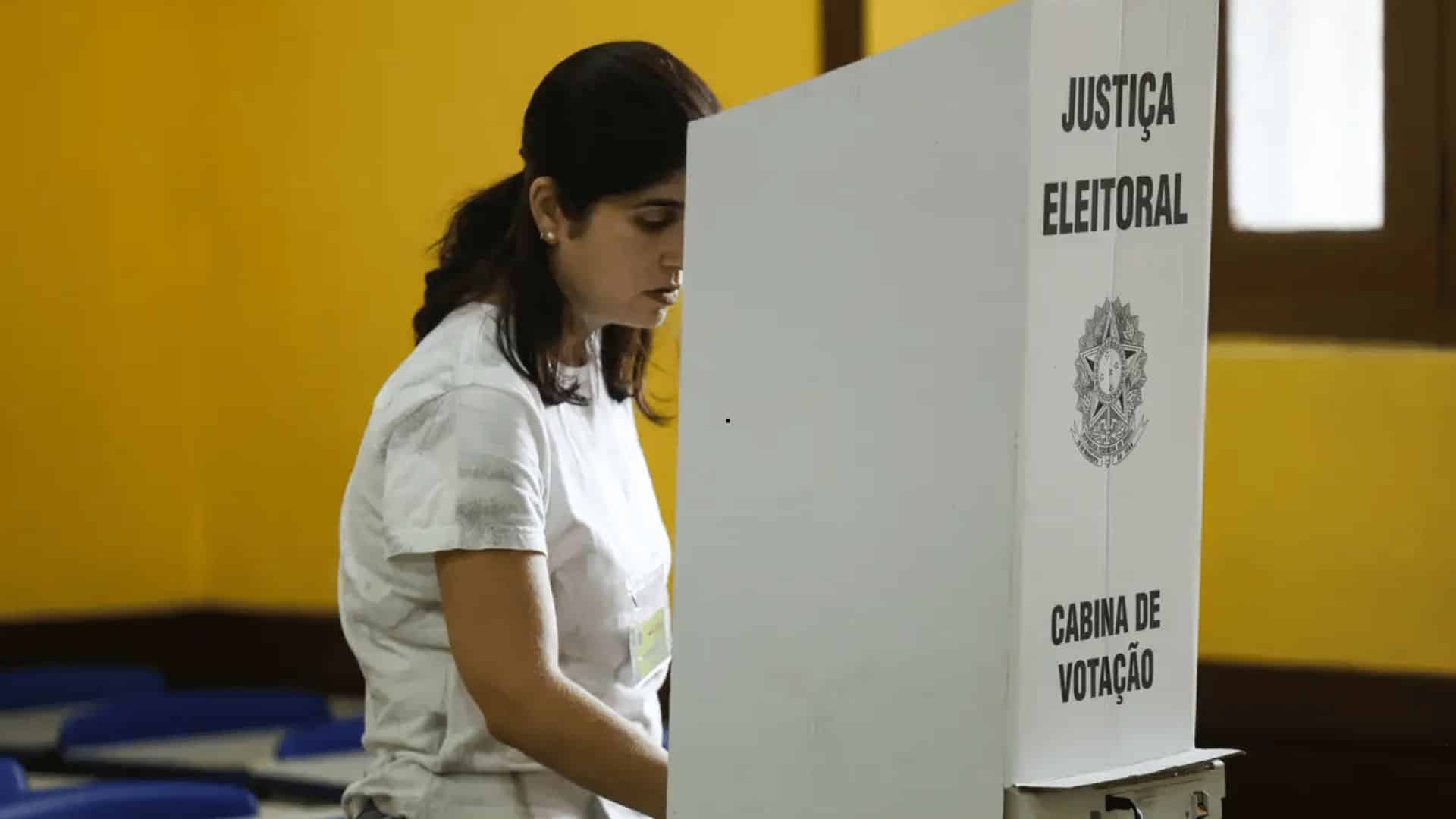 Voto feminino no Brasil completa 94 anos com história que não deve ser