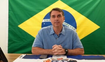 Como assistir à entrevista de Flávio ao vivo
