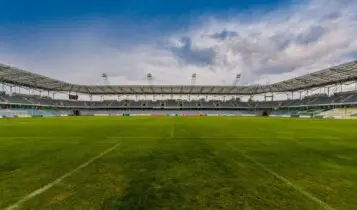 Em que canal vai passar o jogo do Benfica hoje