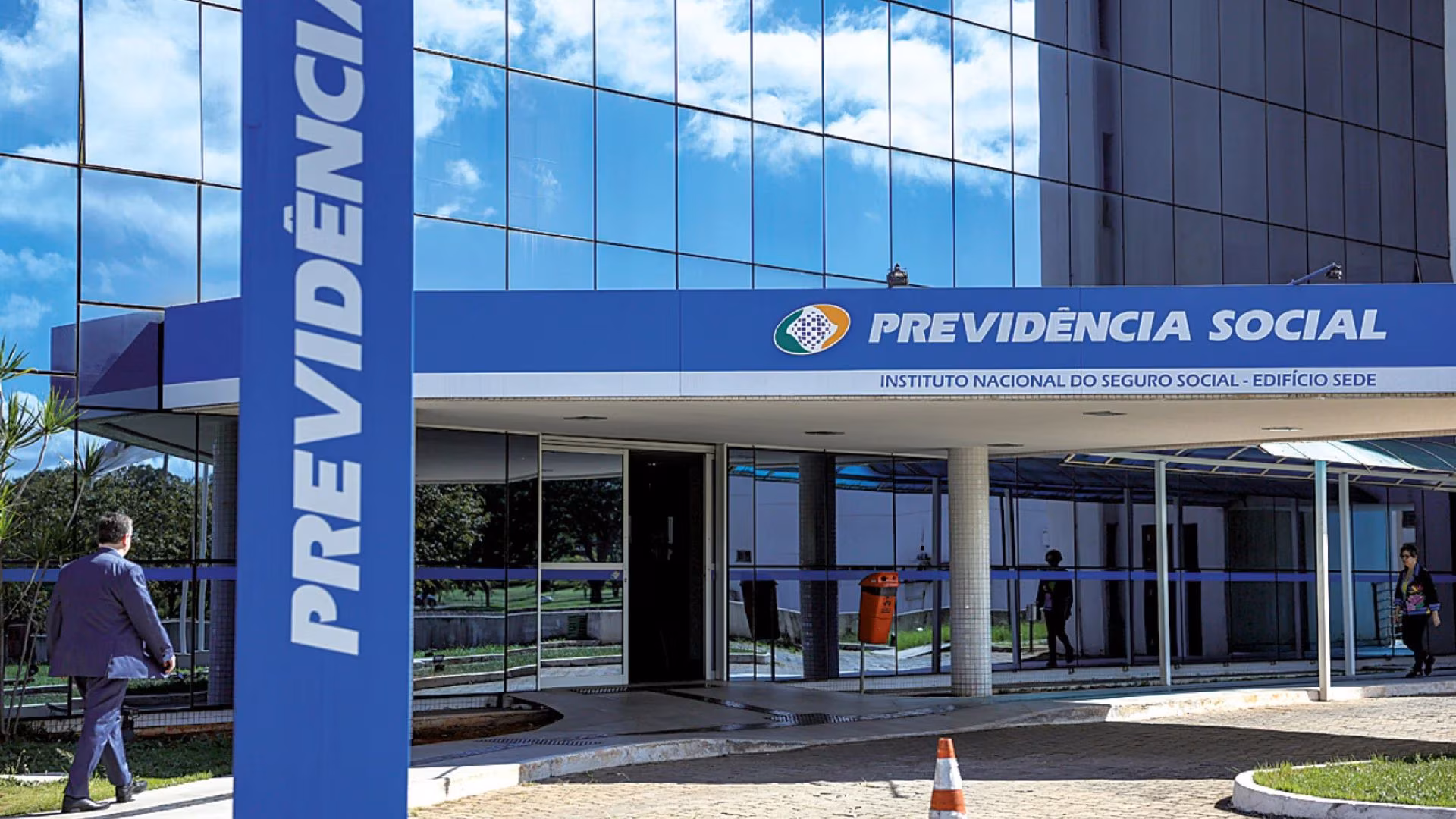 Tem mais de 65 anos? INSS libera lote de até R$ 8.472,55 para idosos
