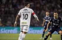 Onde vai passar Santos