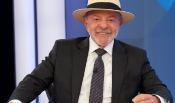 lula usando chapéu