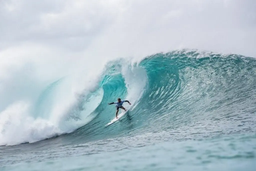 A que horas vai surfar hoje?